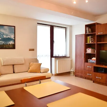 Granit Apartment *