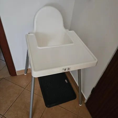 Granit דירה זקופאנה